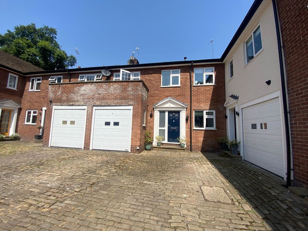 4 bed terraced house for sale in The Mews, Worsley M28 Zoopla