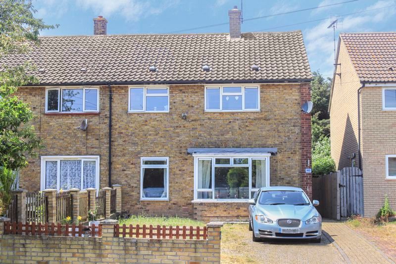 4 bed semidetached house for sale in Blyth Avenue, Shoeburyness