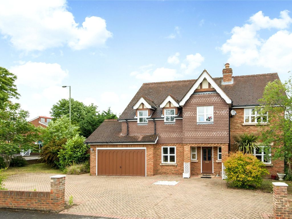 Orchard End, Weybridge, Surrey KT13  