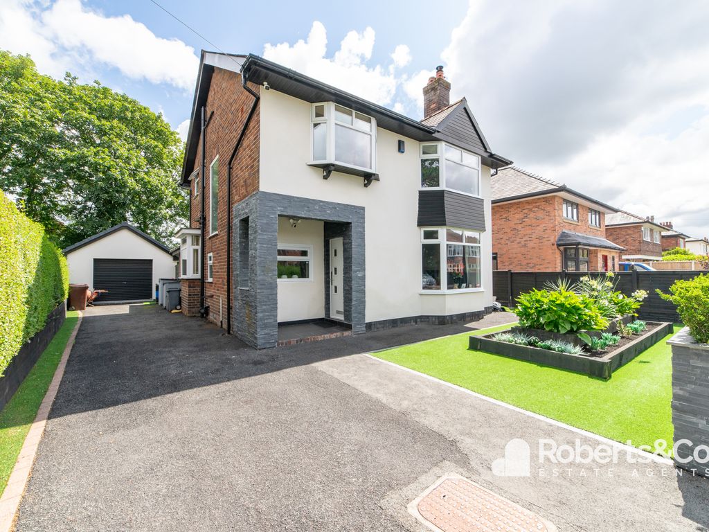 3 bed detached house for sale in Manor Avenue, Penwortham, Preston PR1