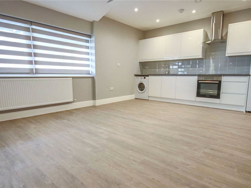 1 bed flat to rent in London Road, Bracknell RG12, £1,000 pcm Zoopla