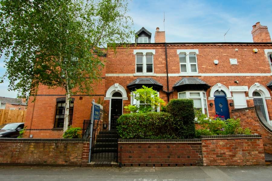4 bed property for sale in Greenfield Road, Harborne B17 Zoopla