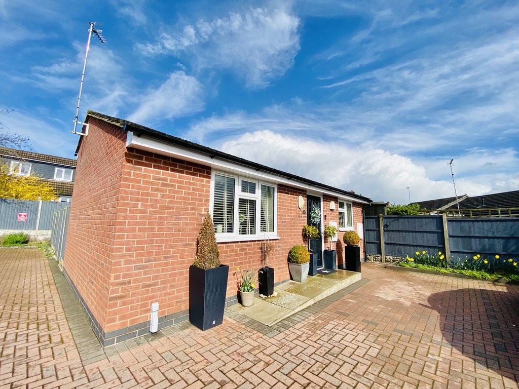 1 bed detached bungalow for sale in Barry Court, Narborough LE19, £