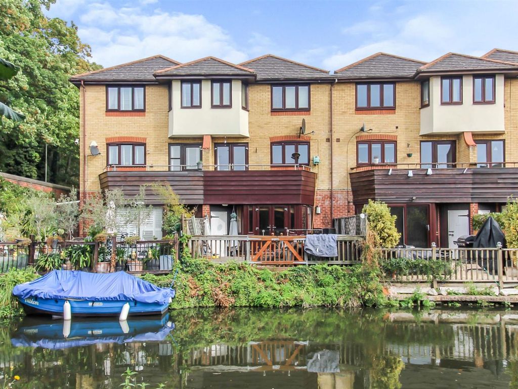 3 bed town house for sale in Ebberns Road, Hemel Hempstead HP3 Zoopla