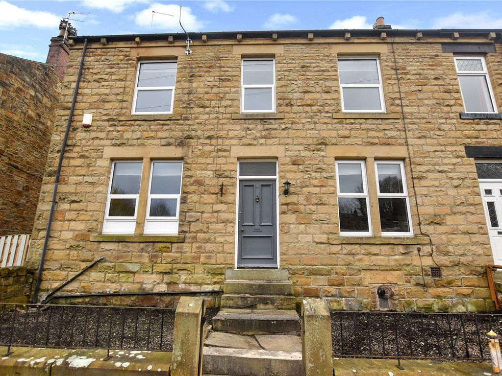 3 bed terraced house for sale in Lady Ann Road, Batley, West Yorkshire