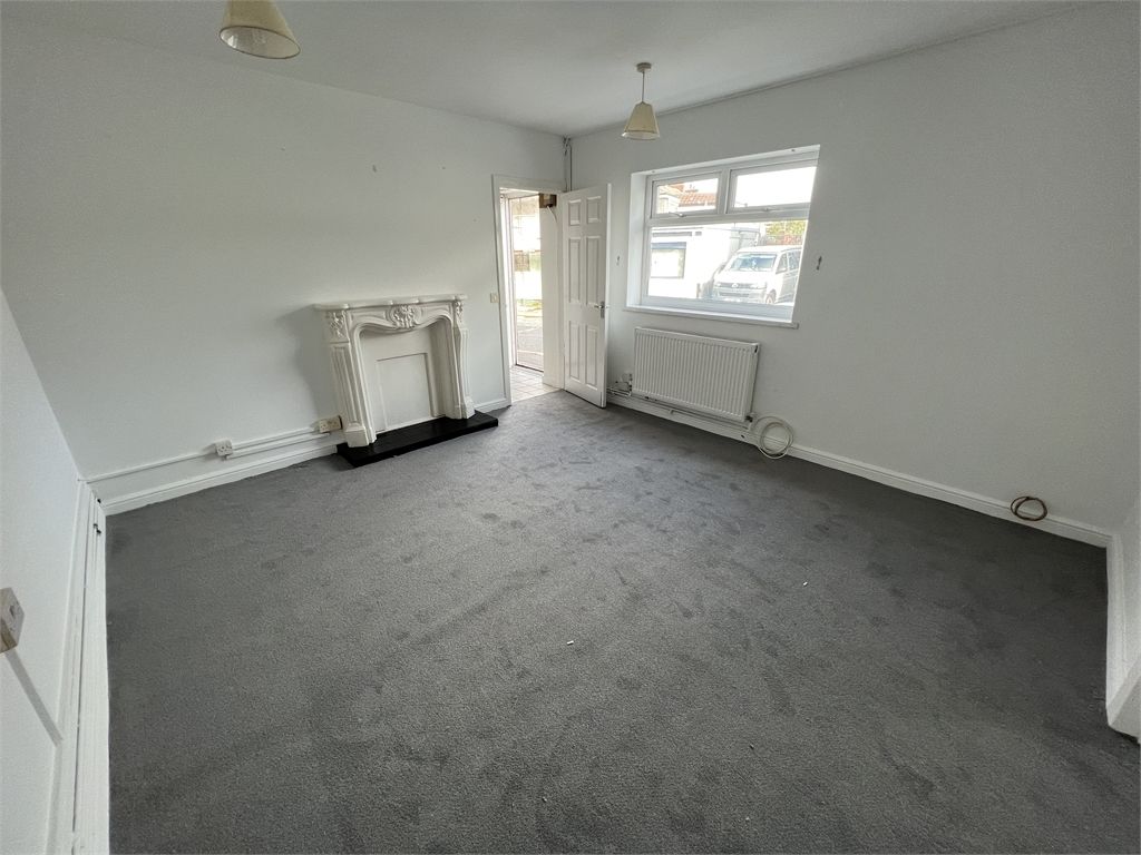 1 bed flat for sale in Vincent Street, Sandfields, Swansea, West