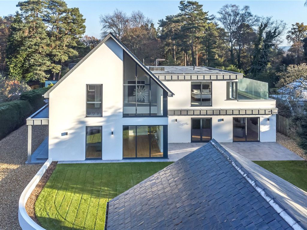 4 bed detached house for sale in Avon Avenue, Ringwood BH24 Zoopla