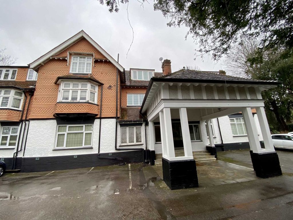 1 bed flat to rent in Downs Avenue, Epsom KT18 Zoopla