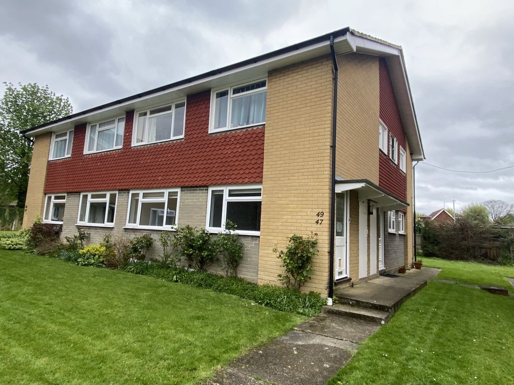 2 bed flat to rent in Glebe Way, Whitstable CT5 Zoopla