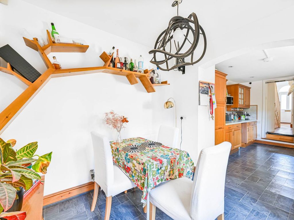 4 bed property for sale in Warner Road, Denmark Hill, London SE5 Zoopla