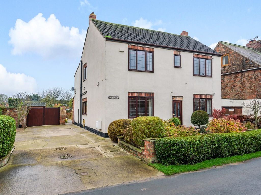 4 bed detached house for sale in Low Street, Carlton, Goole DN14 Zoopla