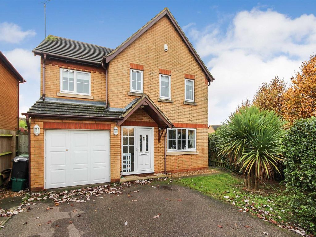 4 bed detached house for sale in Fitzwilliam Leys, Higham Ferrers
