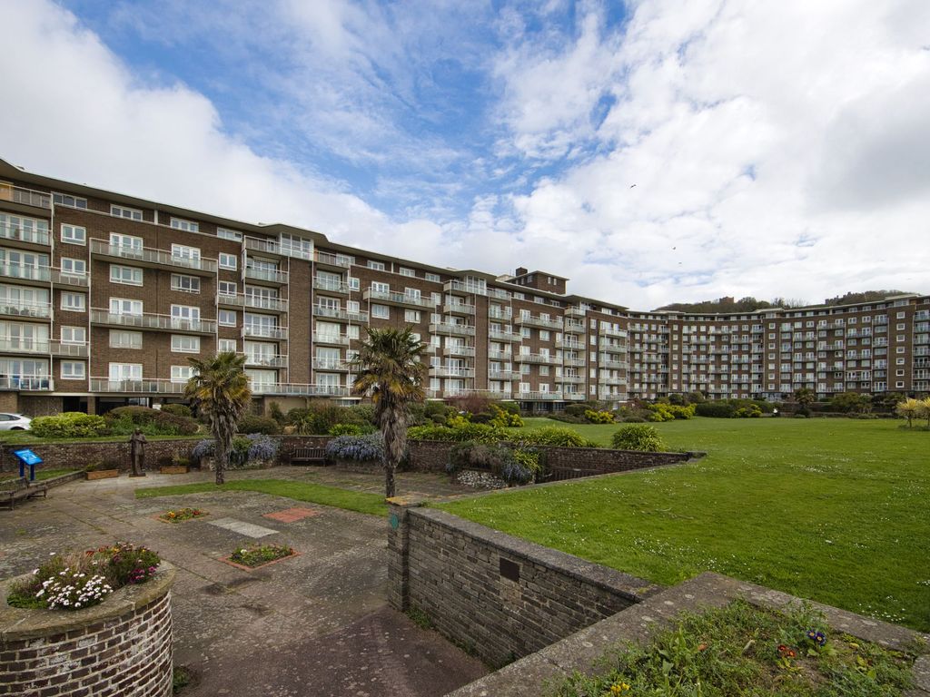 2 bed flat for sale in The Gateway, Dover CT16 Zoopla