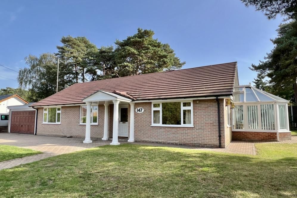 3 bed bungalow for sale in Sandy Lane, St Ives BH24, £695,000 Zoopla