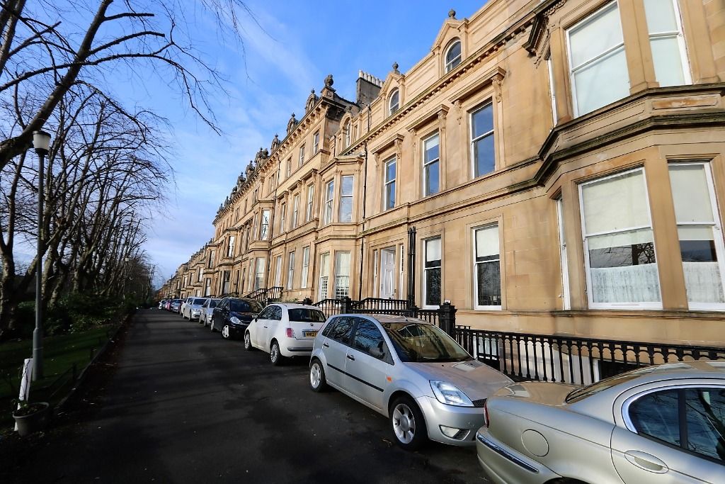 3 bed flat to rent in Crown Terrace, Glasgow G12 Zoopla
