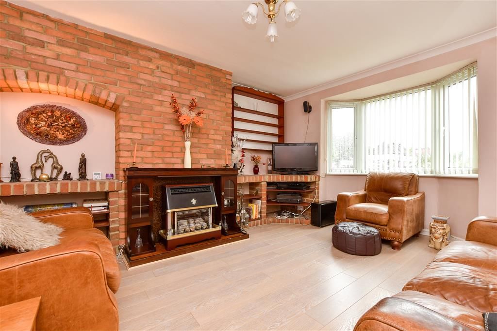 2 bed semidetached house for sale in Lower Road, Maidstone, Kent ME15