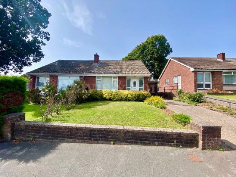 2 bed semidetached bungalow for sale in Catalpa Close, Newport NP20, £