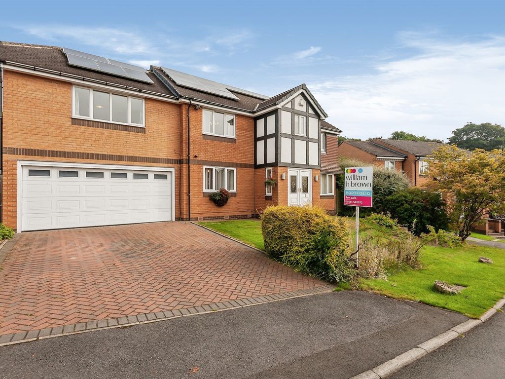 5 bed detached house for sale in Connaught Fold, Bradley, Huddersfield