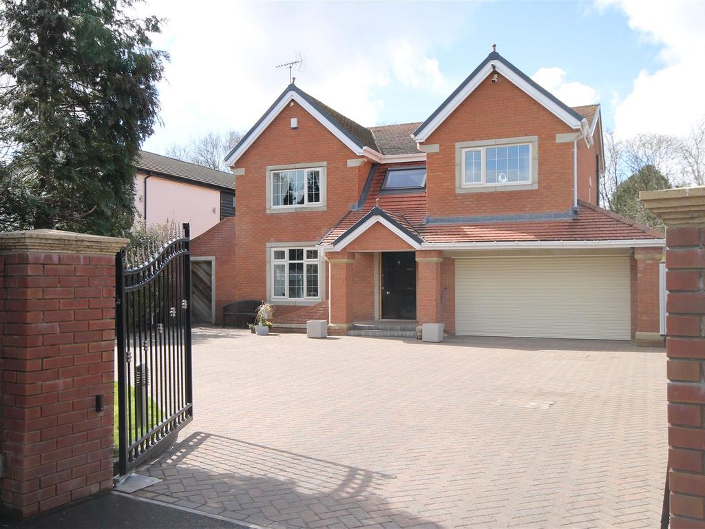4 bed detached house for sale in Whinfell Road, Ponteland, Newcastle