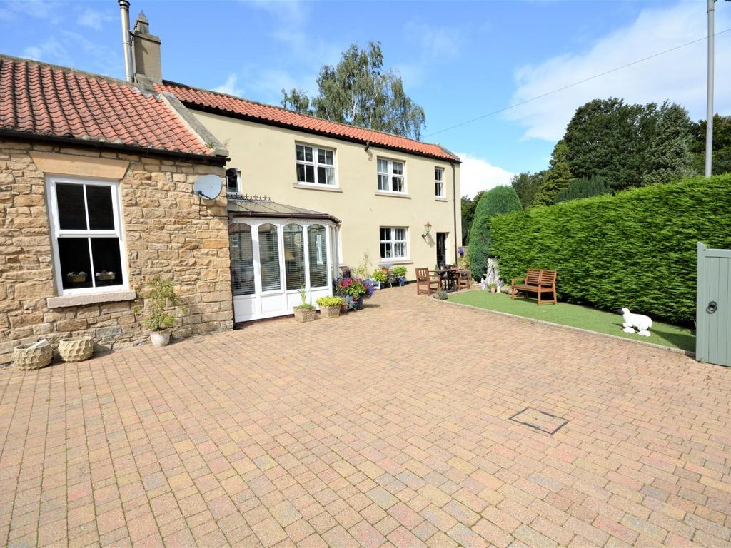 6 bed detached house for sale in Winston Road, Staindrop, Darlington