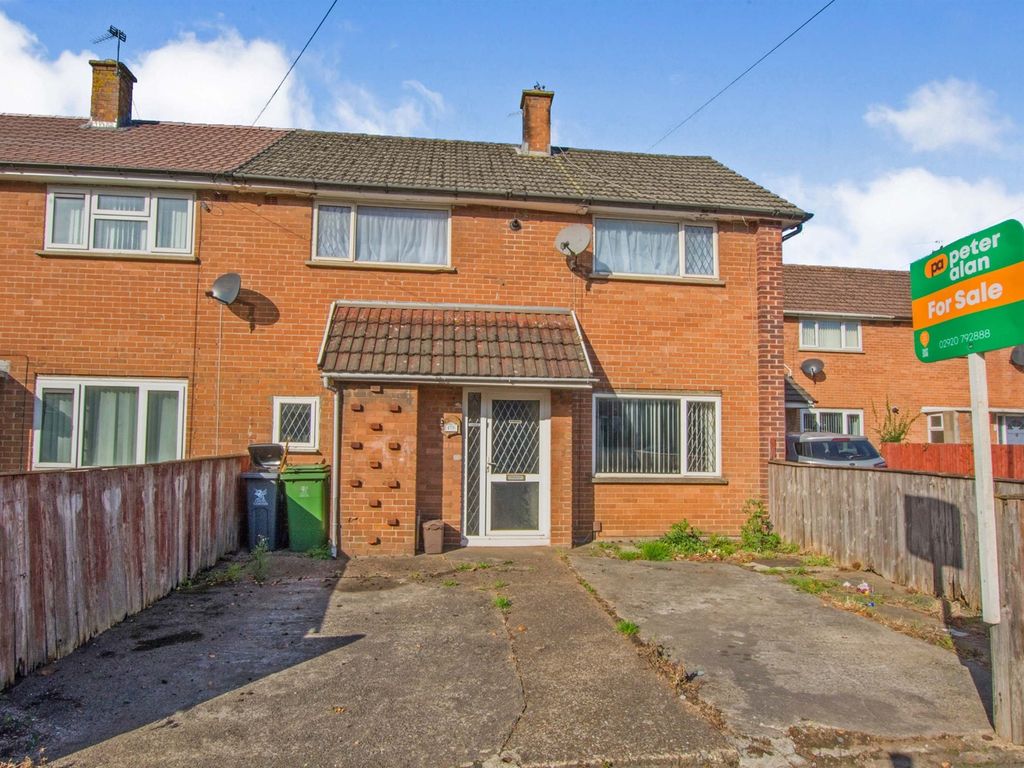 3 bed end terrace house for sale in Ball Road, Llanrumney, Cardiff CF3