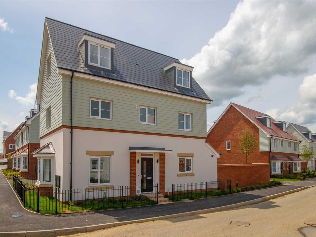 5 bed detached house to rent in Gotland Avenue, Whitehouse, Milton Keynes MK8, £2,100 pcm Zoopla