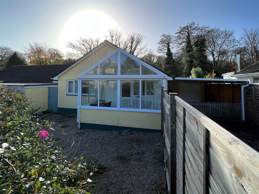 2 bed detached bungalow for sale in Alexandra Gardens, Penzance TR18