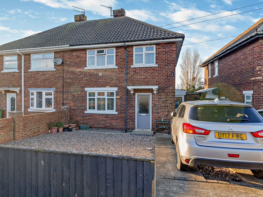 3 bed semidetached house for sale in Thornton Crescent, Cleethorpes