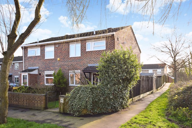 3 bed semidetached house to rent in Brandon Close, Kidlington OX5, £