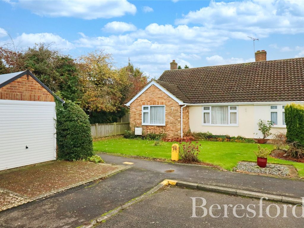 2 bed bungalow for sale in Mayfield Road, Writtle CM1 Zoopla