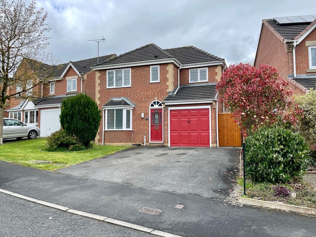 4 bed detached house for sale in Yokecliffe Drive, Wirksworth DE4, £