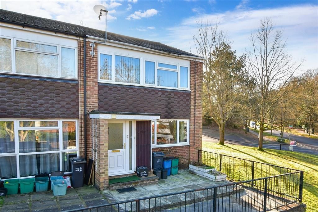 3 bed end terrace house for sale in Courtwood Lane, Forestdale, Croydon