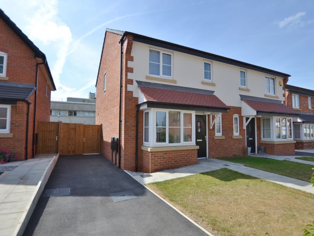 3 bed semidetached house to rent in Severn Way, Holmes Chapel, Crewe
