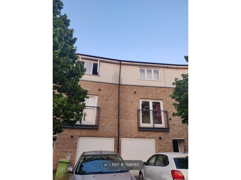 4 bed terraced house to rent in Ballinger Way, Northolt UB5 Zoopla