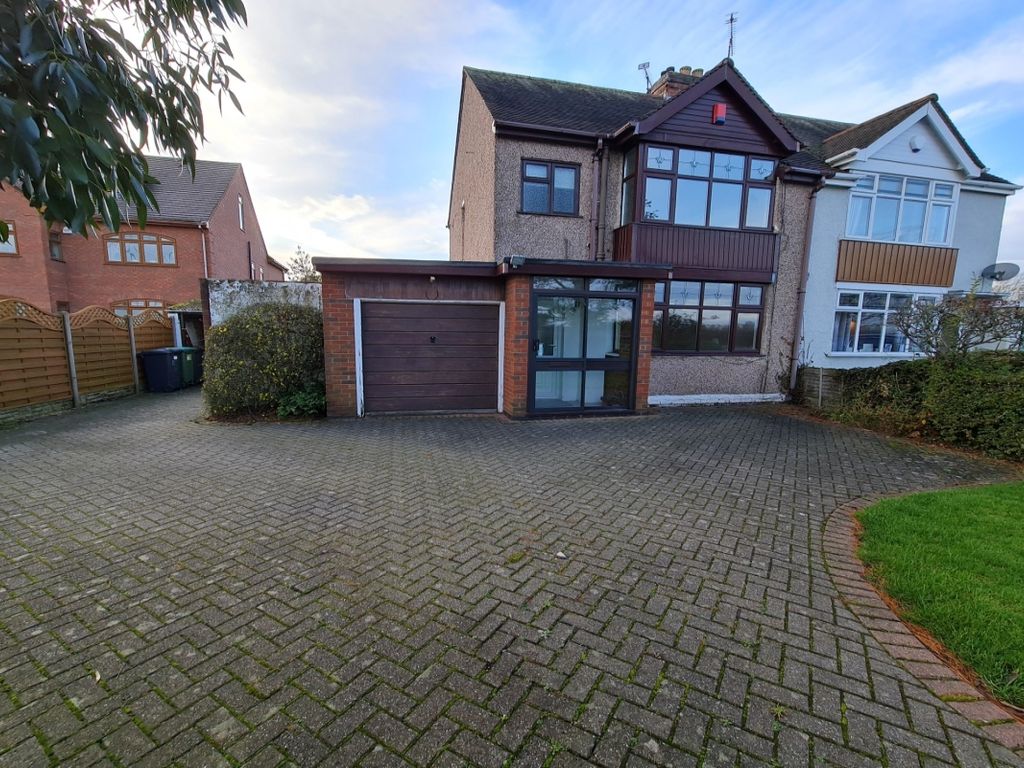 3 bed semidetached house to rent in Nuneaton Road, Bulkington