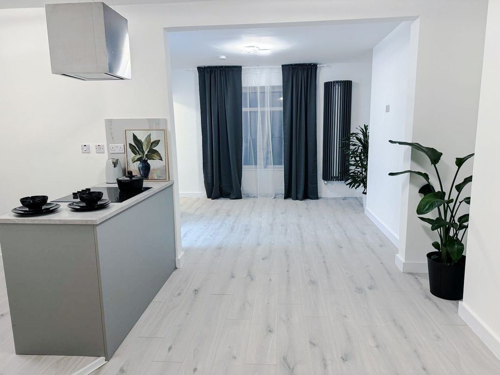 3 bed semidetached house to rent in Knowle Road, Worsbrough, Barnsley