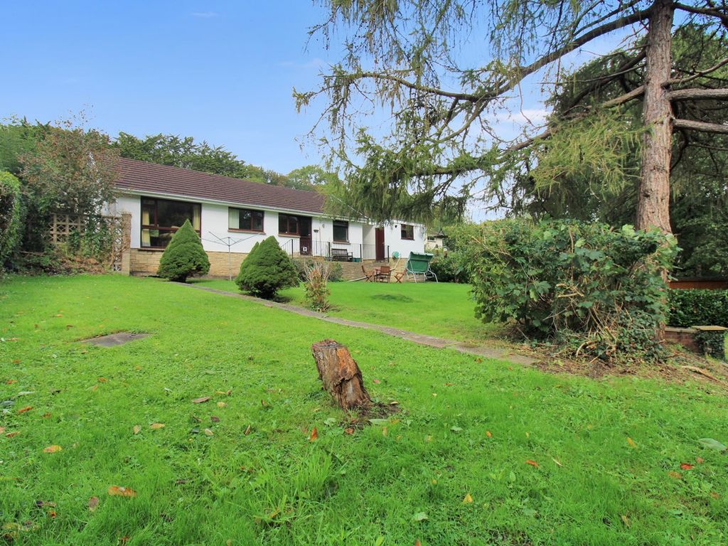 3 bed bungalow for sale in St Brannocks Well Close, Braunton EX33, £