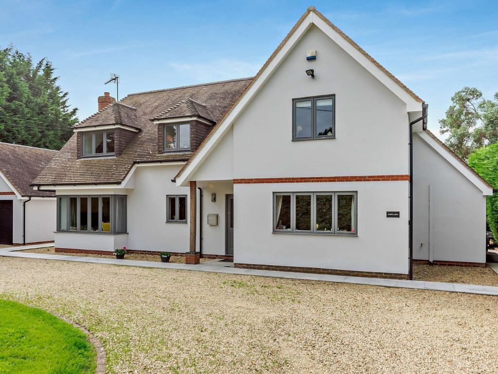 4 bed detached house for sale in Upper Bolney Road, Harpsden, HenleyOn