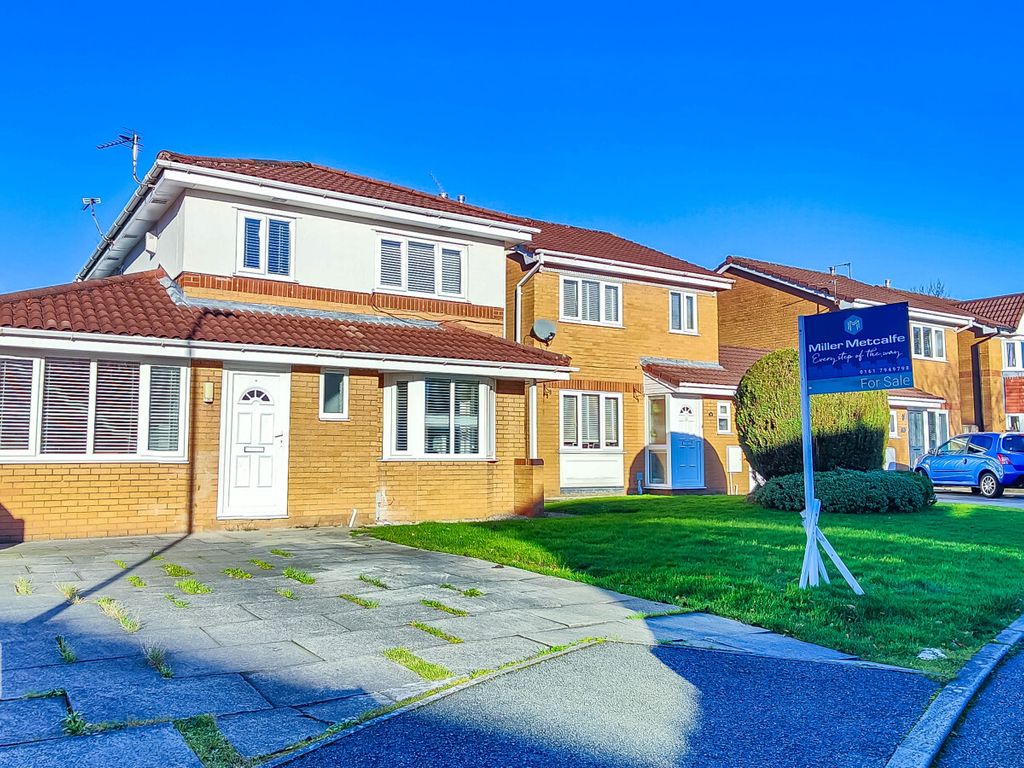 4 bed detached house for sale in Langtree Close, Worsley, Manchester