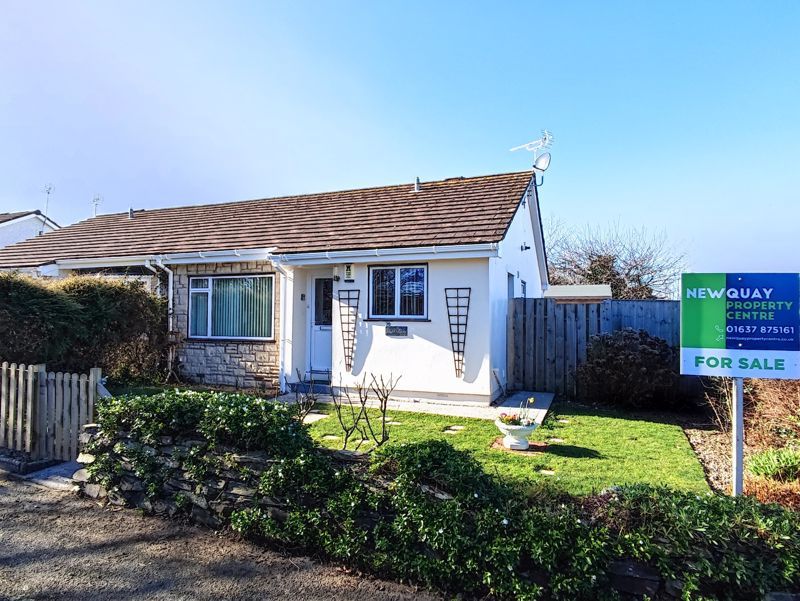 3 bed semidetached bungalow for sale in Bedowan Meadows, Tretherras