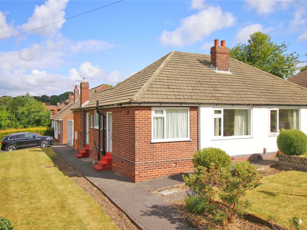 2 bed bungalow for sale in Bedford Gardens, Cookridge, Leeds, West