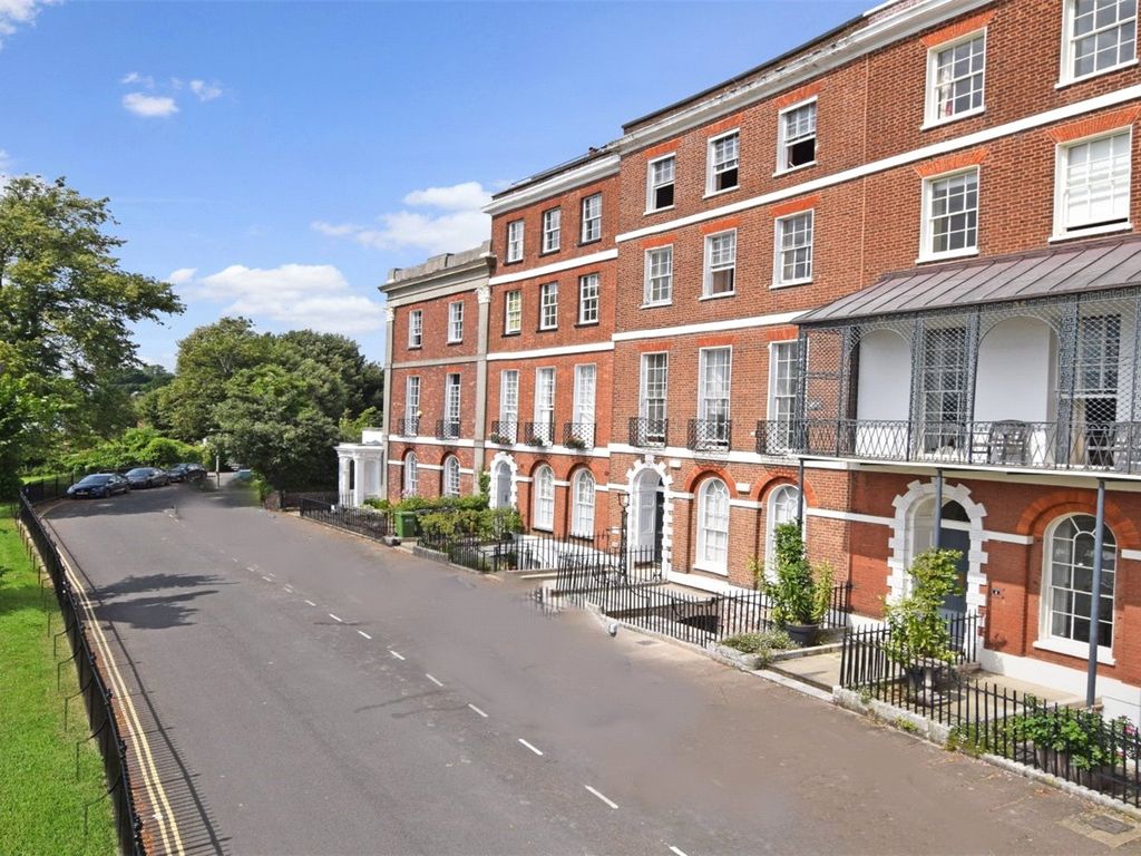 New home, 3 bed flat for sale in Colleton Crescent, St. Leonards