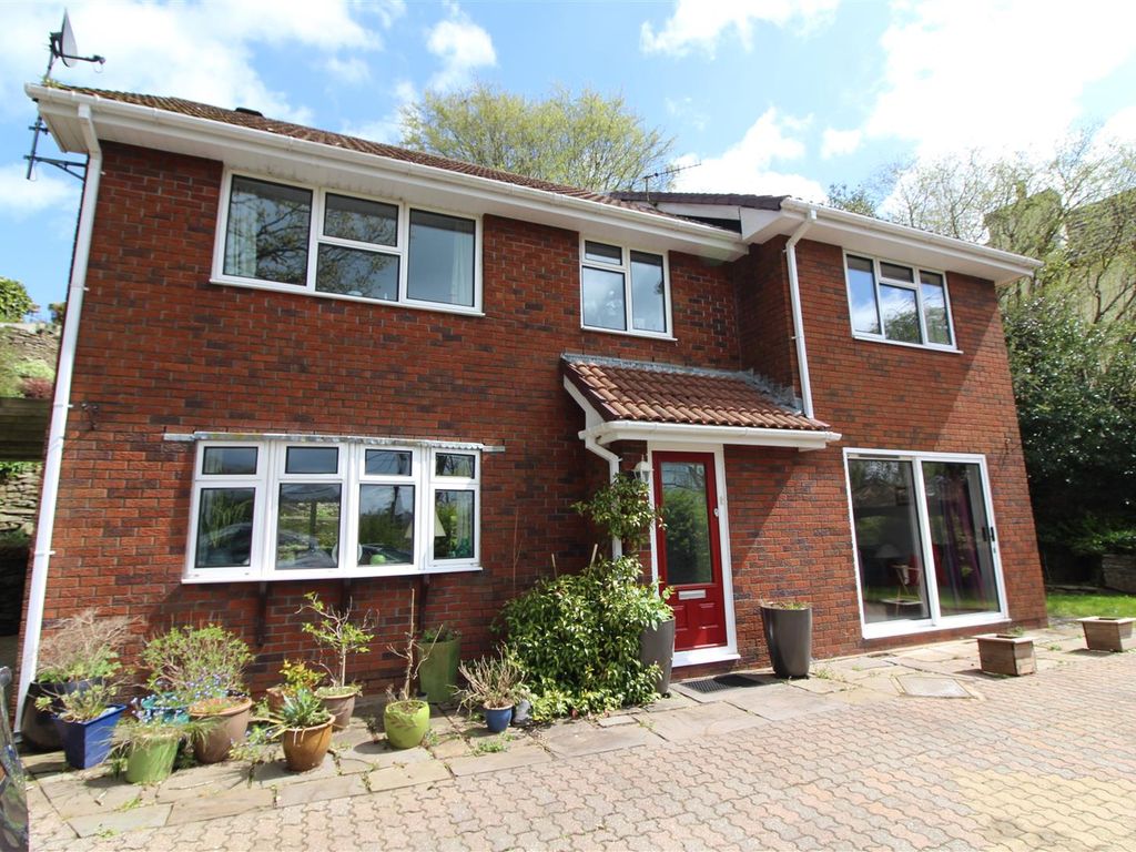 4 bed detached house for sale in St. Davids Avenue, Woodfieldside