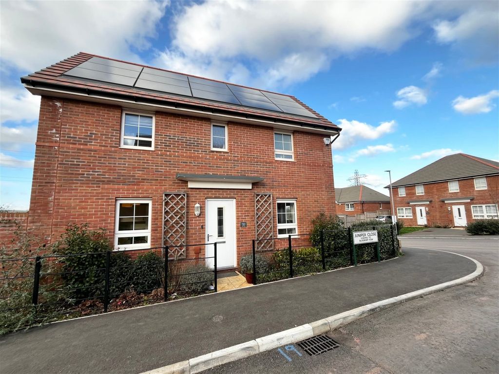 3 bed detached house for sale in Juniper Close, Paignton TQ4, £375,000