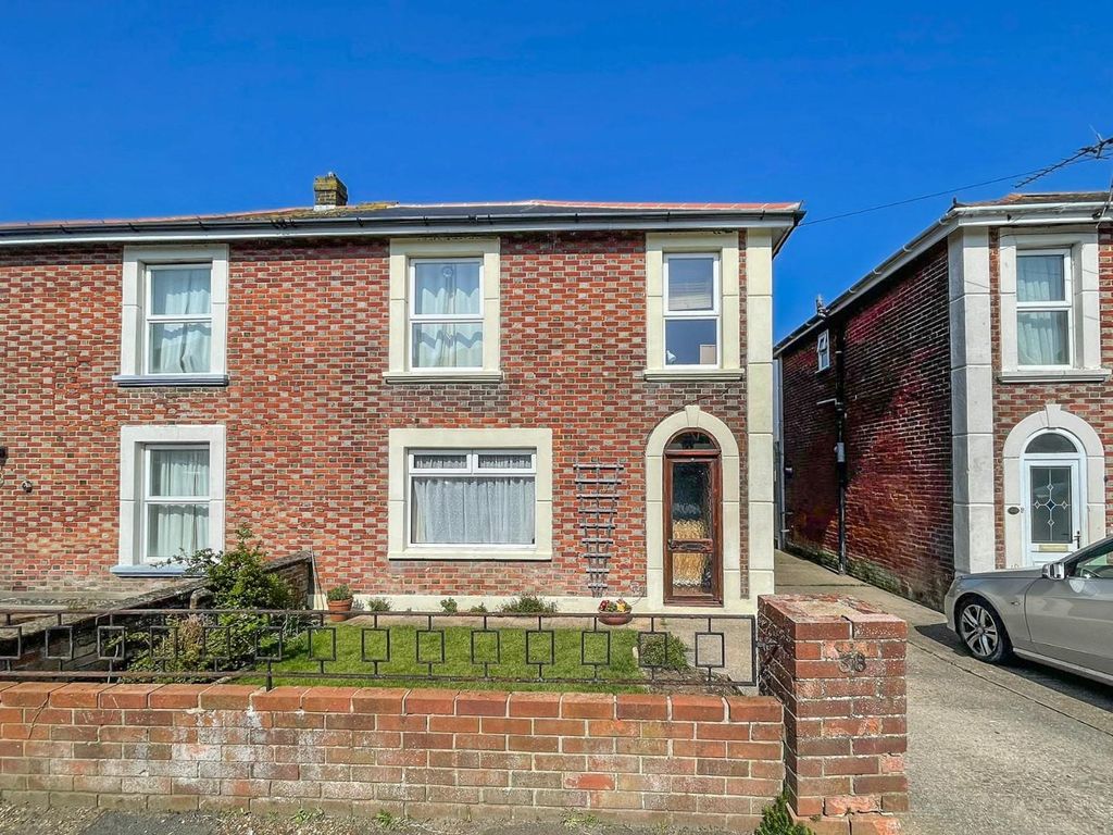 4 bed semidetached house for sale in Wilton Road, Shanklin PO37 Zoopla