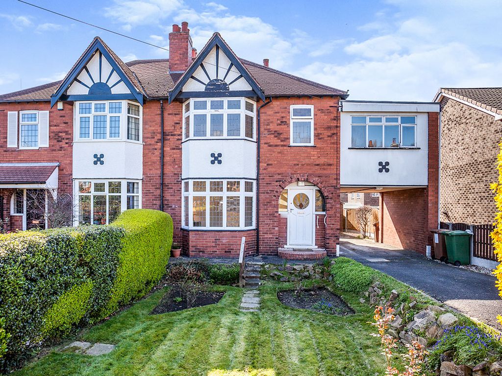 4 bed semidetached house to rent in Bradford Road, Wakefield, West