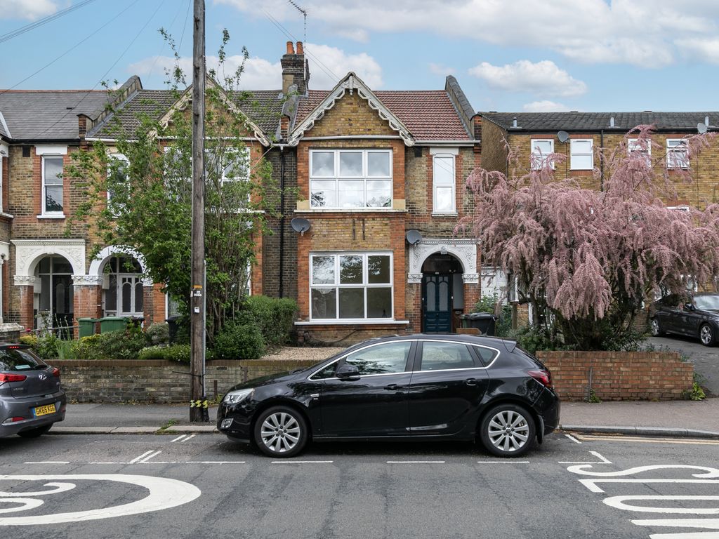 3 bed flat for sale in Church Hill, Walthamstow, Greater London E17 Zoopla