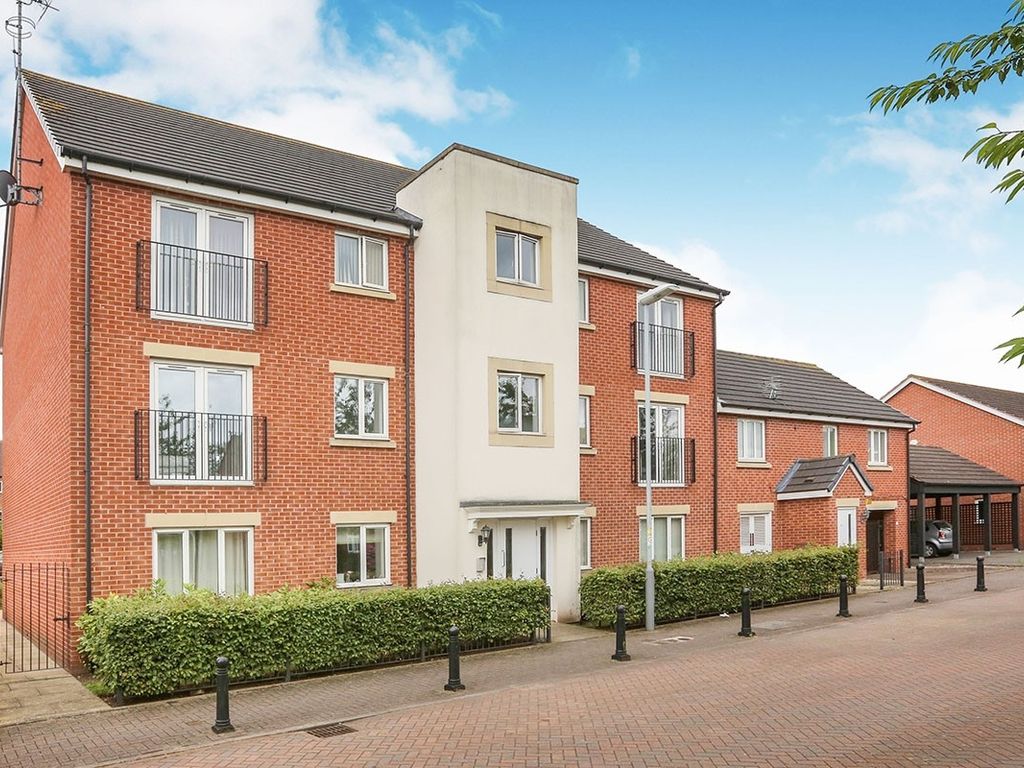 2 bed flat to rent in Greenock Crescent, Wolverhampton WV4, £895 pcm