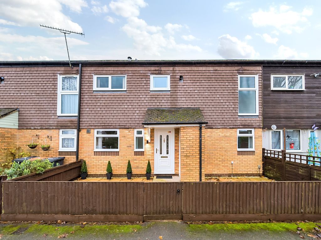 3 bed terraced house to rent in Pilgrims Way, Andover, Hampshire SP10