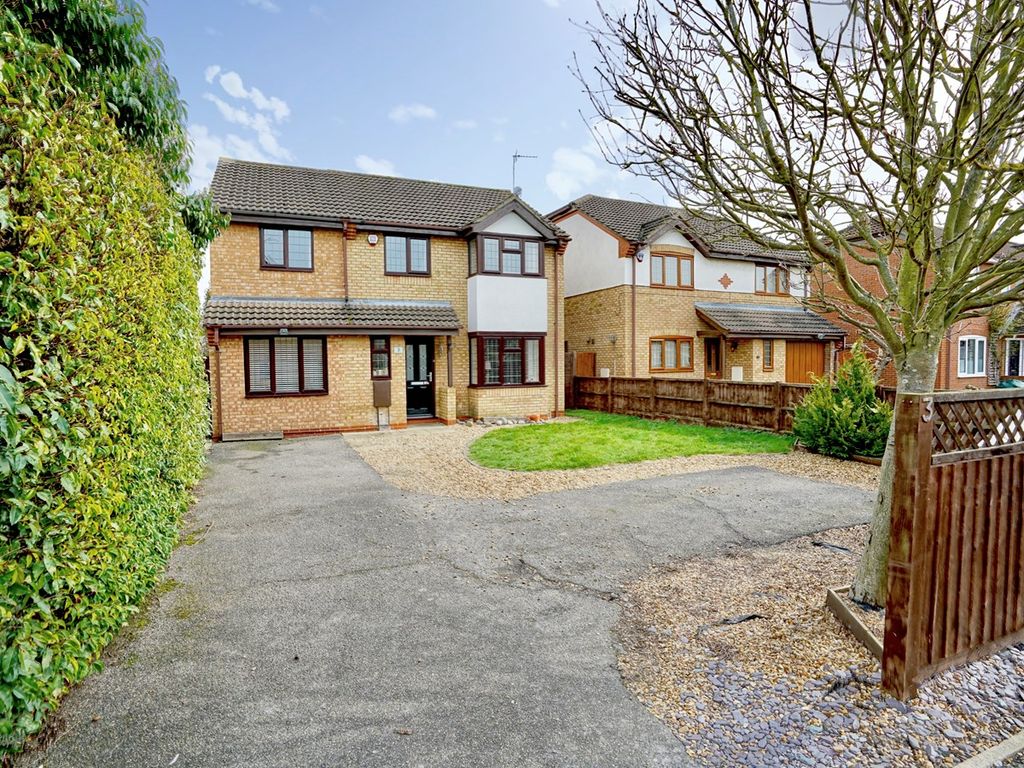 3 bed detached house for sale in Lake Way, Stukeley Meadows, Huntingdon